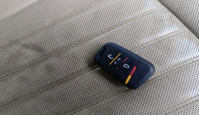 2016 Skoda Superb L&K 1.8 TSI AT, Petrol, Automatic, 1,42,880 km, interior