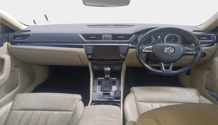 2016 Skoda Superb L&K 1.8 TSI AT, Petrol, Automatic, 1,42,880 km, interior