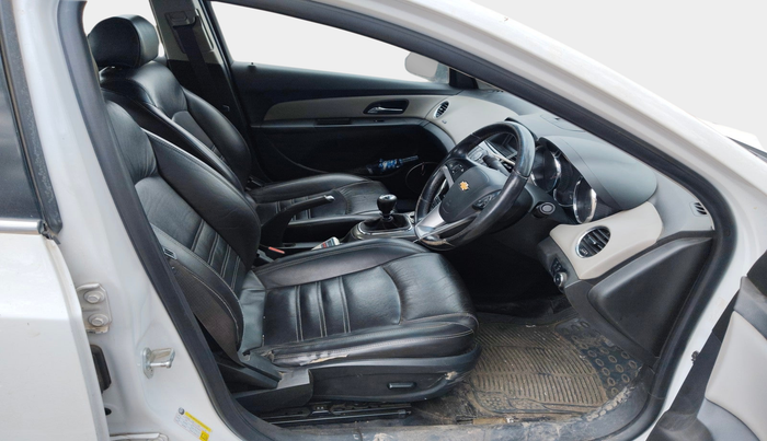 2015 Chevrolet Cruze LTZ, Diesel, Manual, 1,04,987 km, interior