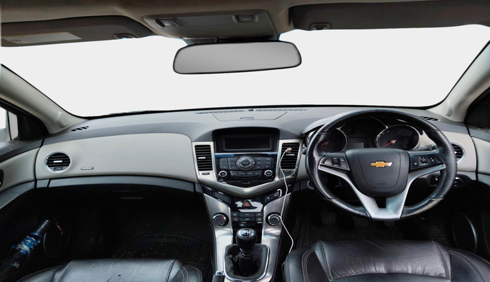 2015 Chevrolet Cruze LTZ, Diesel, Manual, 1,04,987 km, interior