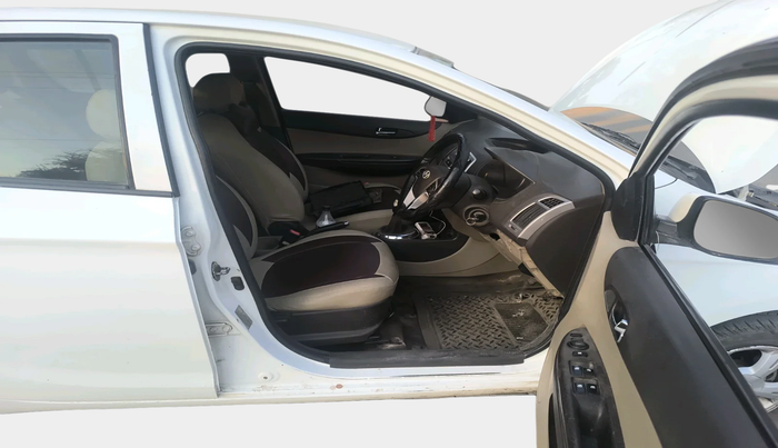 2011 Hyundai i20 SPORTZ 1.4 CRDI, Diesel, Manual, 1,43,271 km, interior