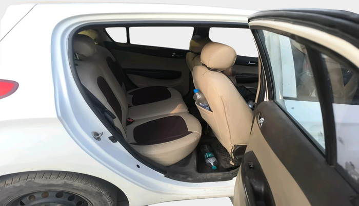 2011 Hyundai i20 SPORTZ 1.4 CRDI, Diesel, Manual, 1,43,271 km, interior