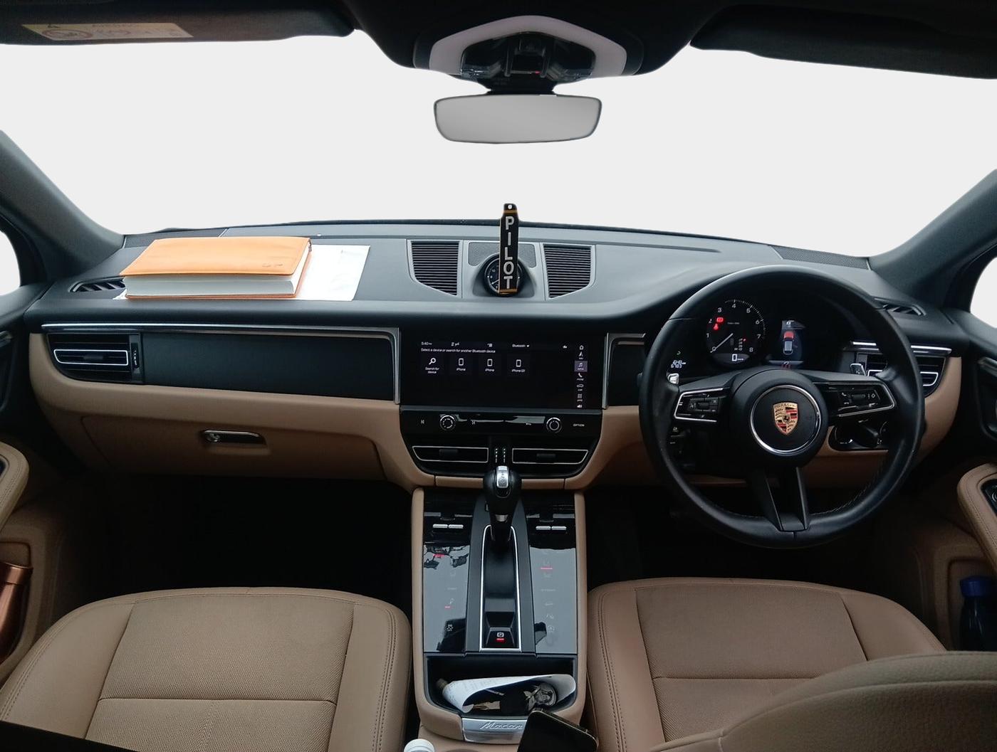 2023 Porsche Macan BASE, Petrol, Automatic, 7,648 km, interior