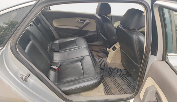 2011 Volkswagen Vento HIGHLINE DIESEL 1.6, Diesel, Manual, 1,36,147 km, interior