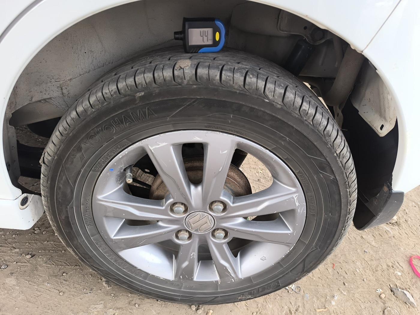 2018 Maruti Wagon R 1.0 VXI+, Petrol, Manual, 1,06,230 km, tyre