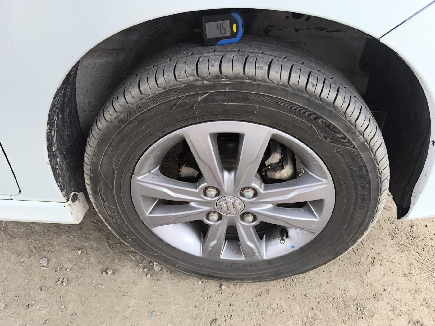 2018 Maruti Wagon R 1.0 VXI+, Petrol, Manual, 1,06,230 km, tyre