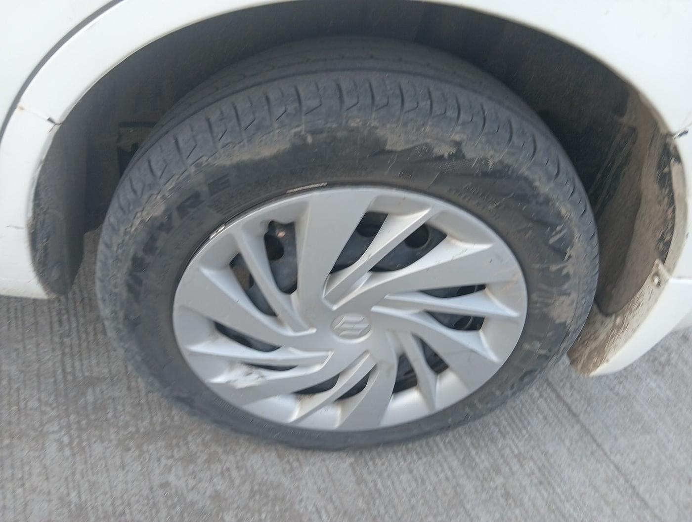 2015 Maruti Ertiga VDI ABS, Diesel, Manual, 1,66,507 km, tyre