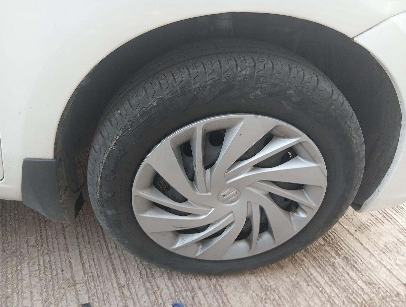 2015 Maruti Ertiga VDI ABS, Diesel, Manual, 1,66,507 km, tyre