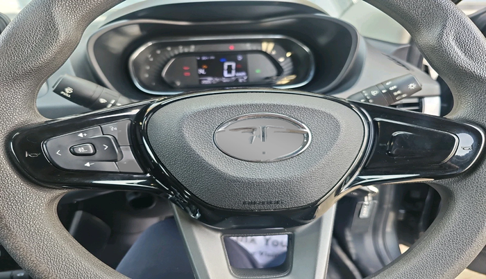 2023 Tata NEXON XZA PLUS SUNROOF PETROL, Petrol, Automatic, 20,057 km, interior