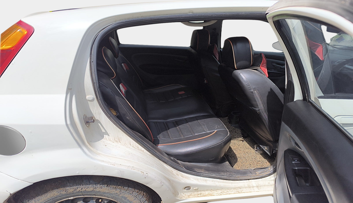 2011 Fiat Grand Punto EMOTION 1.3, Diesel, Manual, 1,39,771 km, interior