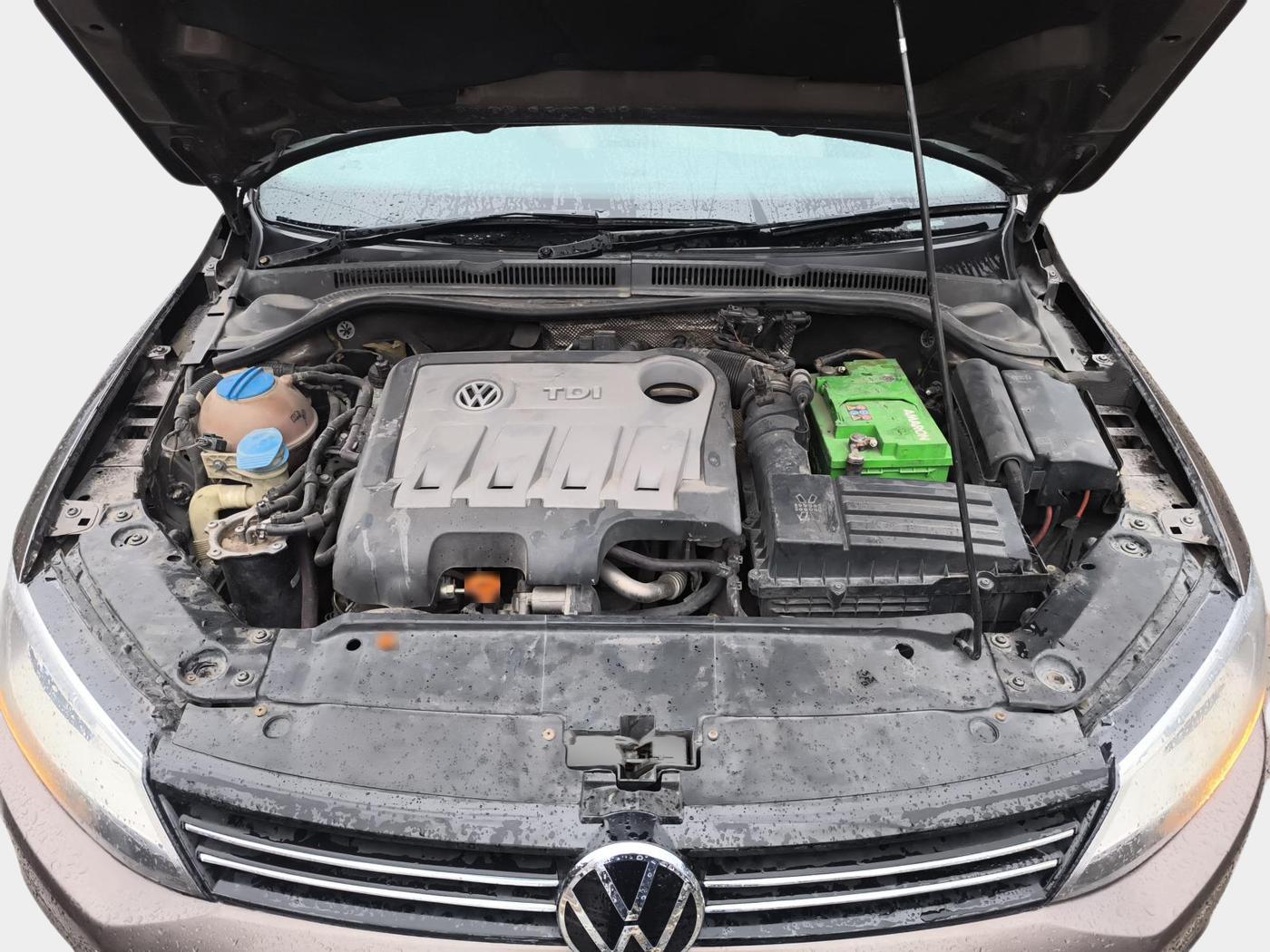 2012 Volkswagen Jetta HIGHLINE TDI AT, Diesel, Automatic, 1,06,777 km, exterior