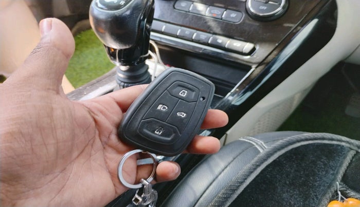 2021 Tata NEXON XZ PLUS (O) PETROL, Petrol, Manual, 48,617 km, interior