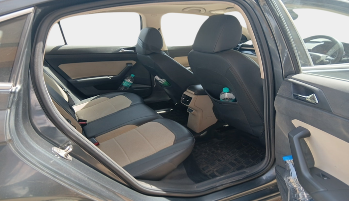 2023 Skoda SLAVIA STYLE 1.0L TSI AT, Petrol, Automatic, 55,804 km, interior