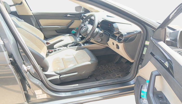 2023 Skoda SLAVIA STYLE 1.0L TSI AT, Petrol, Automatic, 55,804 km, interior