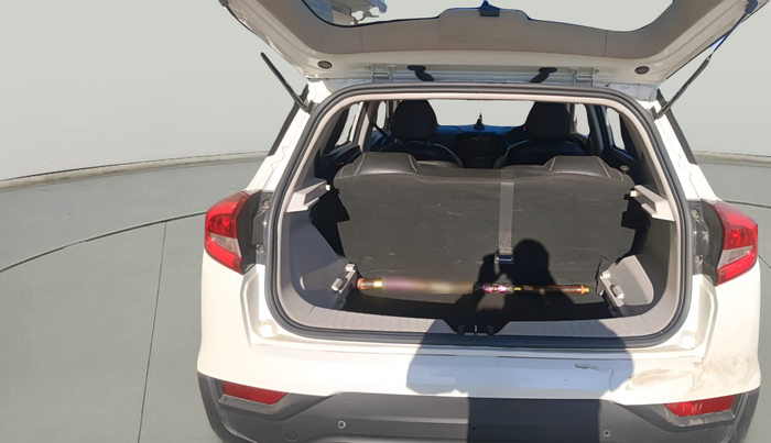 2023 Mahindra XUV300 W6 1.5 Diesel, Diesel, Manual, 94,732 km, exterior