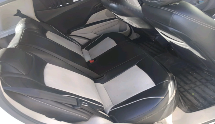 2023 Mahindra XUV300 W6 1.5 Diesel, Diesel, Manual, 94,732 km, interior