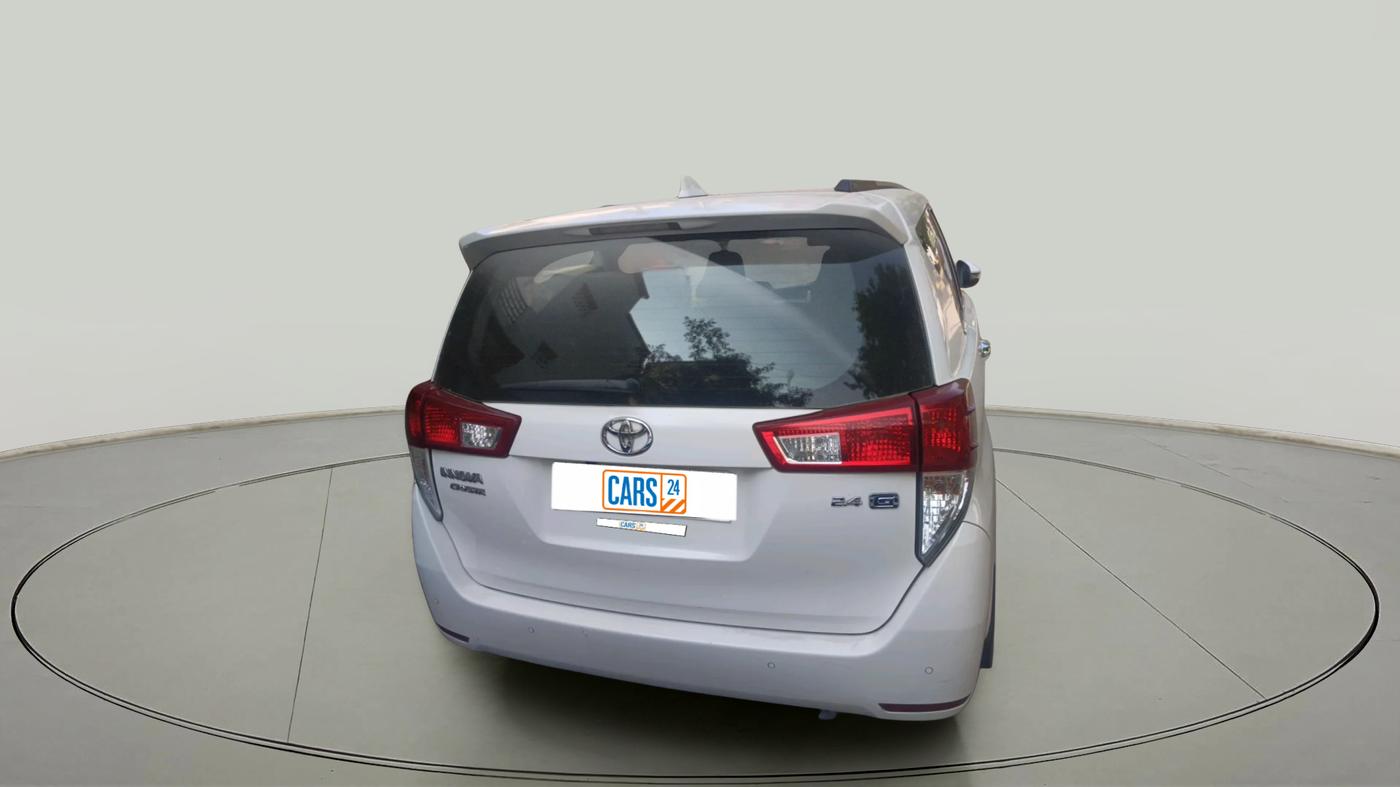 2019 Toyota Innova Crysta 2.4 G 8 STR, Diesel, Manual, 1,93,262 km, exterior