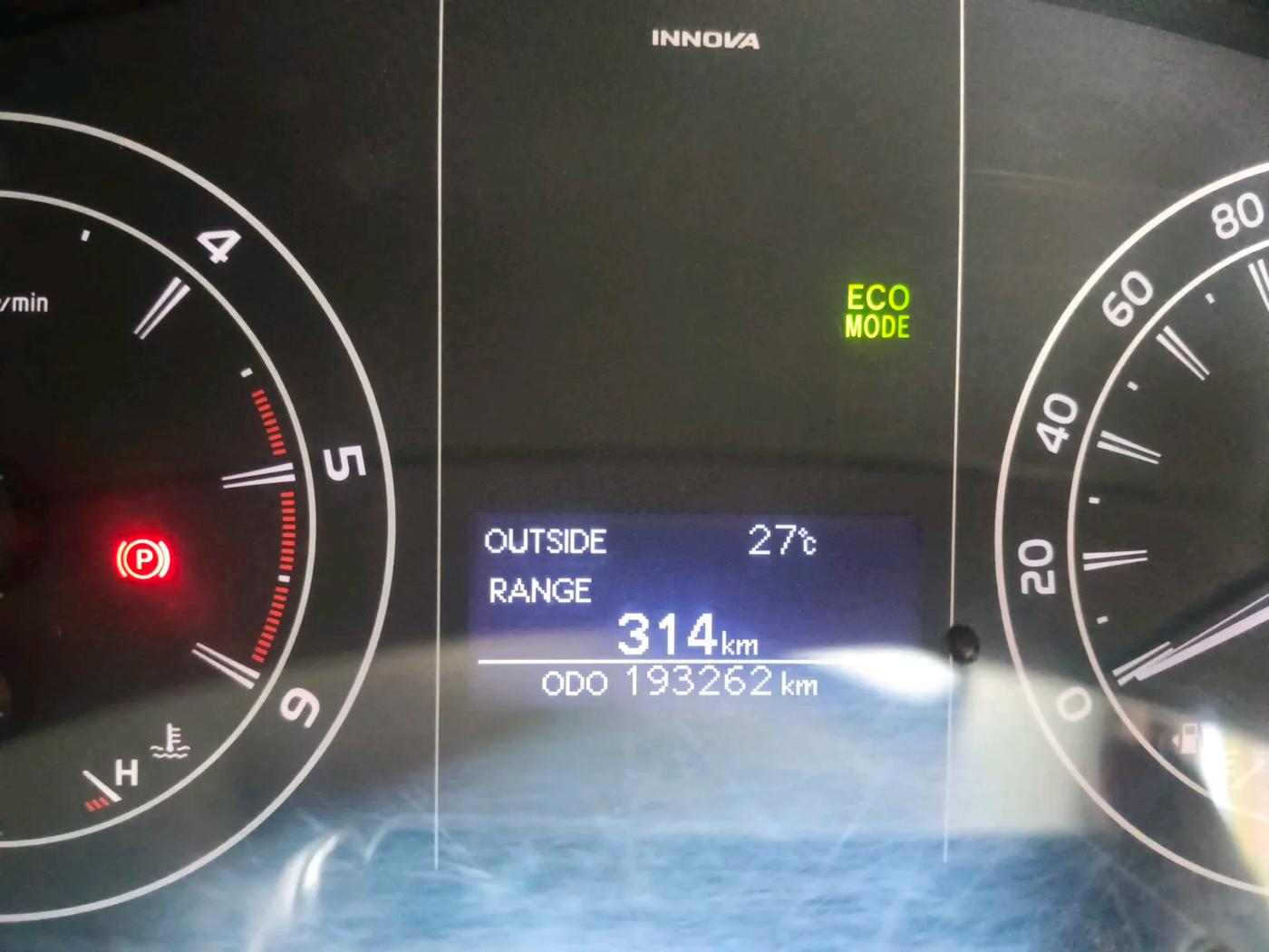 2019 Toyota Innova Crysta 2.4 G 8 STR, Diesel, Manual, 1,93,262 km, interior