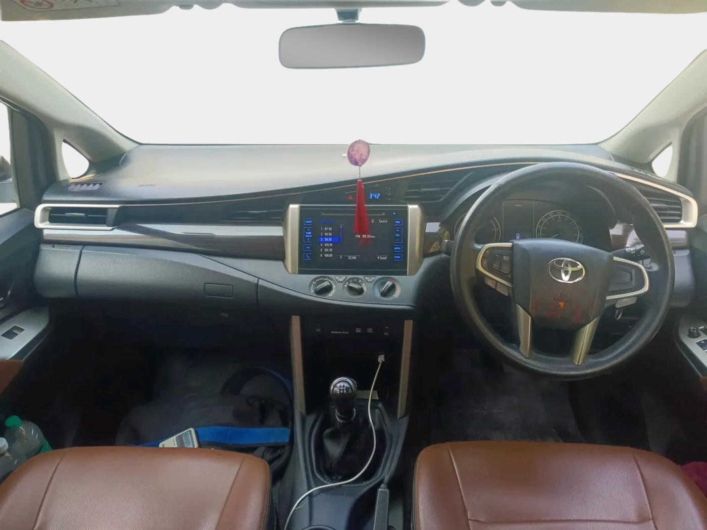 2019 Toyota Innova Crysta 2.4 G 8 STR, Diesel, Manual, 1,93,262 km, interior