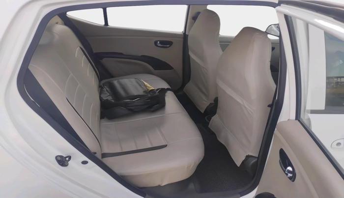 2015 Hyundai i10 SPORTZ 1.2, Petrol, Manual, 72,125 km, interior