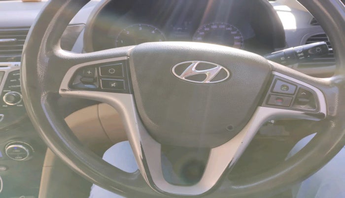 2014 Hyundai Verna FLUIDIC 1.6 CRDI SX, Diesel, Manual, 1,42,899 km, interior