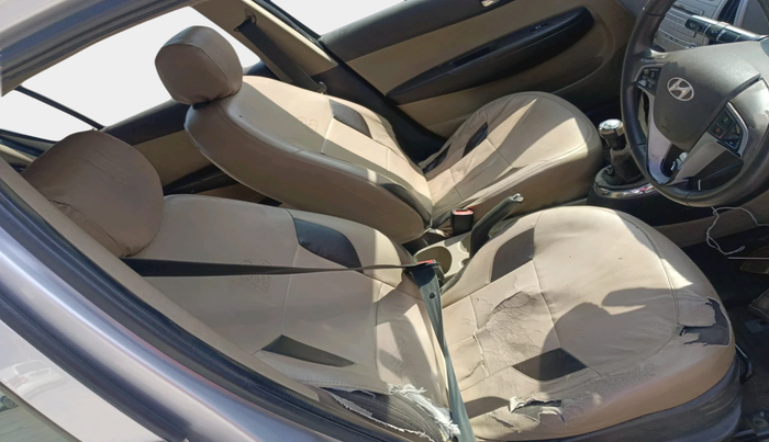 2011 Hyundai i20 SPORTZ 1.2, Petrol, Manual, 1,77,955 km, interior