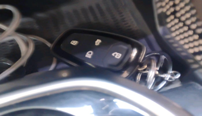 2019 Tata Harrier XZ 2.0L, Diesel, Manual, 1,06,699 km, interior