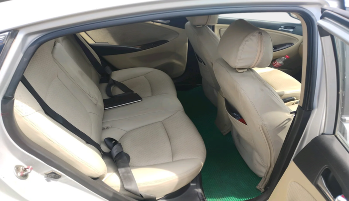 2014 Hyundai Verna FLUIDIC 1.6 VTVT EX, Petrol, Manual, 2,40,414 km, interior