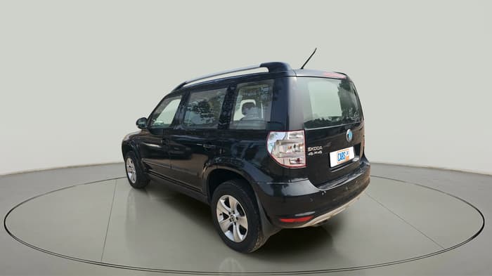 2011 Skoda Yeti ELEGANCE 2.0 TDI CR 4X4, Diesel, Manual, 1,80,087 km, exterior