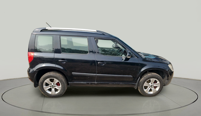 2011 Skoda Yeti ELEGANCE 2.0 TDI CR 4X4, Diesel, Manual, 1,80,087 km, exterior