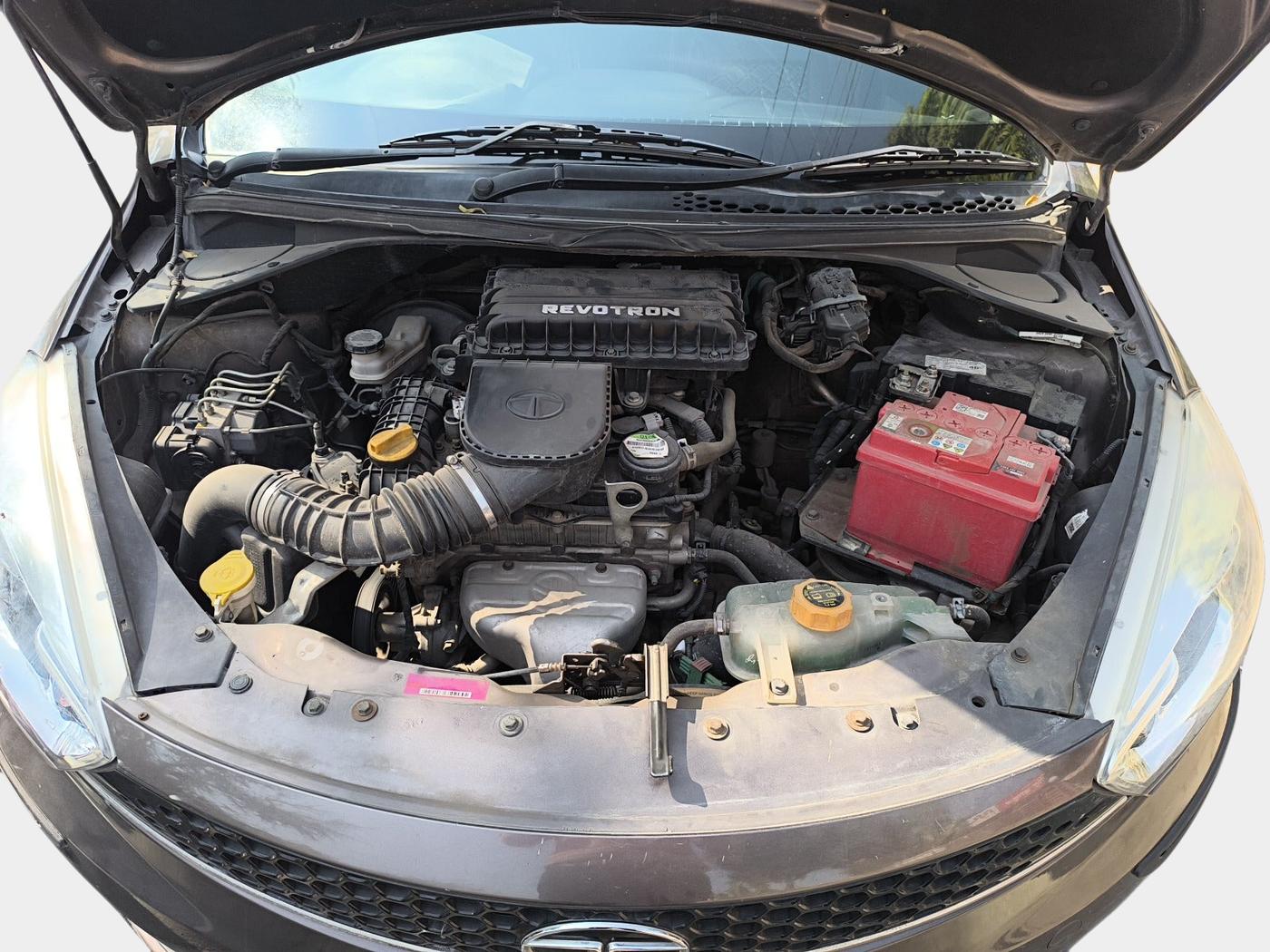2017 Tata Tiago XZ PETROL, Petrol, Manual, 54,012 km, exterior