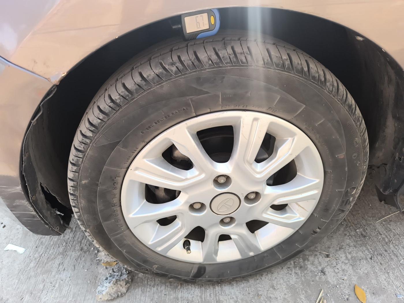 2017 Tata Tiago XZ PETROL, Petrol, Manual, 54,012 km, tyre
