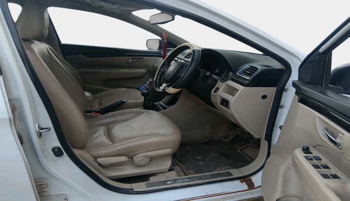 2015 Maruti Ciaz ZDI+, Diesel, Manual, 1,16,568 km, interior