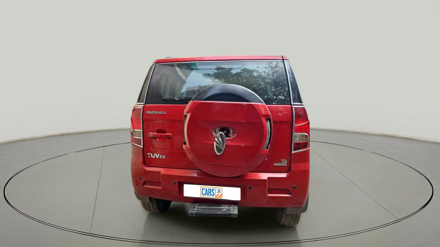 2016 Mahindra TUV300 T8 AMT, Diesel, Automatic, 1,18,378 km, exterior