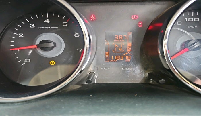 2016 Mahindra TUV300 T8 AMT, Diesel, Automatic, 1,18,378 km, interior