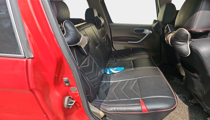 2016 Mahindra TUV300 T8 AMT, Diesel, Automatic, 1,18,378 km, interior