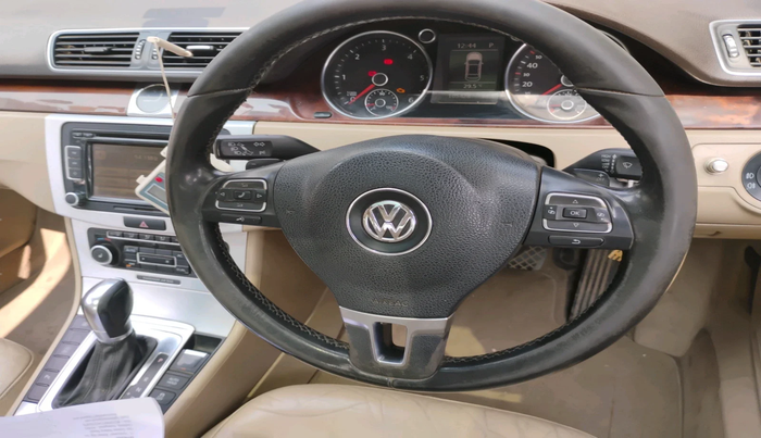 2011 Volkswagen Passat HIGHLINE DSG, Diesel, Automatic, 1,05,428 km, interior