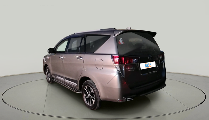 2016 Toyota Innova Crysta 2.4 VX 7 STR, Diesel, Manual, 84,608 km, exterior