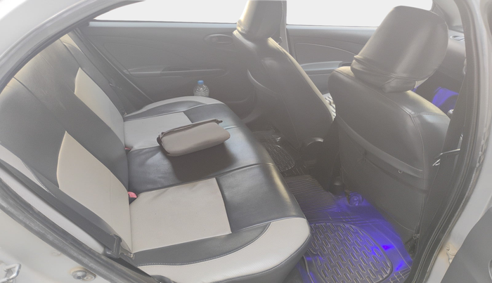 2013 Toyota Etios Liva GD, Diesel, Manual, 1,70,170 km, interior