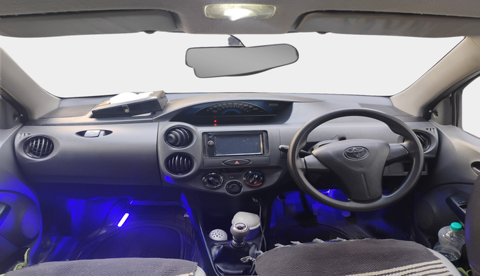 2013 Toyota Etios Liva GD, Diesel, Manual, 1,70,170 km, interior