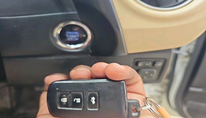 2017 Toyota Corolla Altis VL CVT PETROL, Petrol, Automatic, 74,350 km, interior