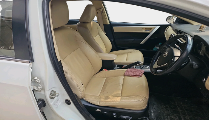 2017 Toyota Corolla Altis VL CVT PETROL, Petrol, Automatic, 74,350 km, interior