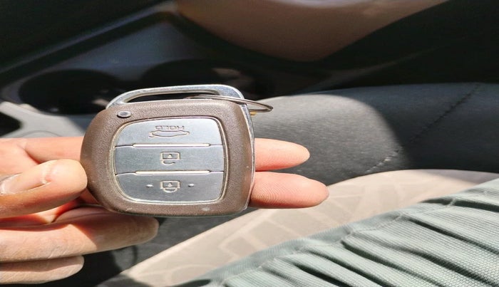 2016 Hyundai Grand i10 ASTA (O) AT 1.2 KAPPA VTVT, Petrol, Automatic, 87,494 km, interior