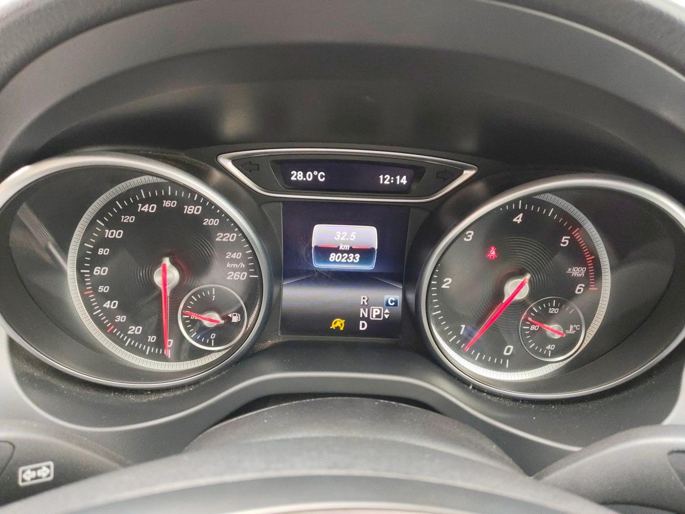 2018 Mercedes Benz GLA Class 200 D Sports, Diesel, Automatic, 49,50,000 km, interior