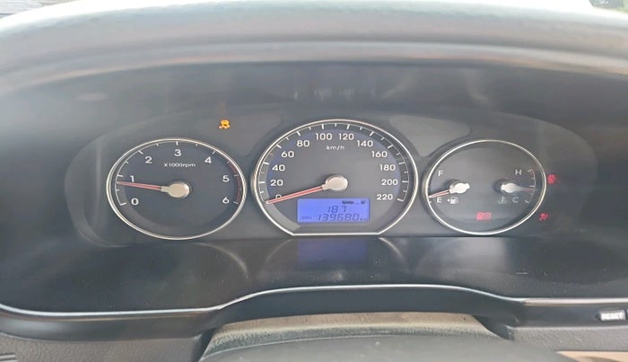2010 Hyundai Santa Fe 4 WD, Diesel, Manual, 1,39,680 km, interior