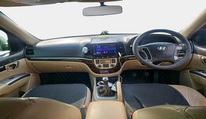 2010 Hyundai Santa Fe 4 WD, Diesel, Manual, 1,39,680 km, interior