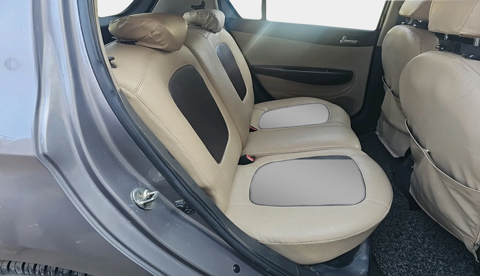 2013 Hyundai i20 SPORTZ 1.4 CRDI, Diesel, Manual, 1,42,434 km, interior