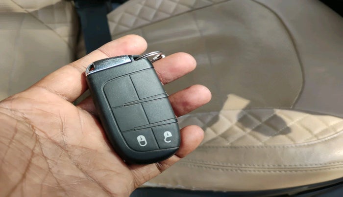 2018 Jeep Compass LONGITUDE (O) 2.0 DIESEL, Diesel, Manual, 2,13,476 km, interior