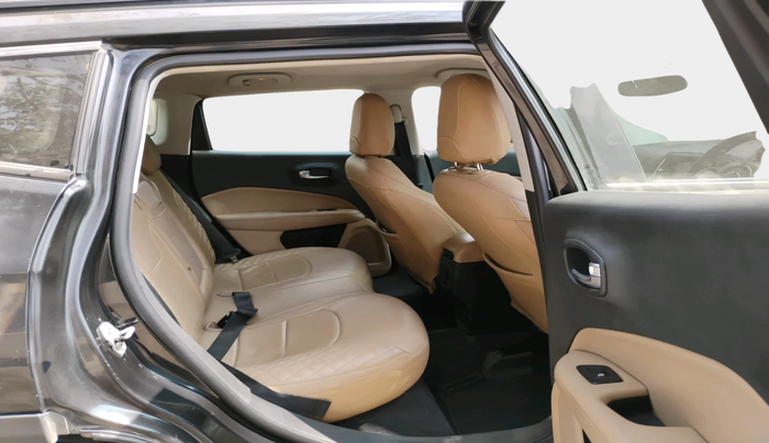 2018 Jeep Compass LONGITUDE (O) 2.0 DIESEL, Diesel, Manual, 2,13,476 km, interior