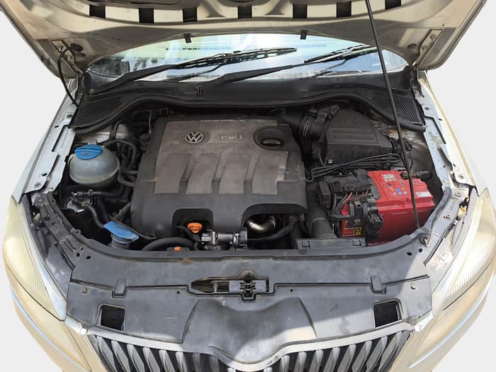 2013 Skoda Rapid ELEGANCE 1.6 TDI CR MT, Diesel, Manual, 1,23,456 km, exterior